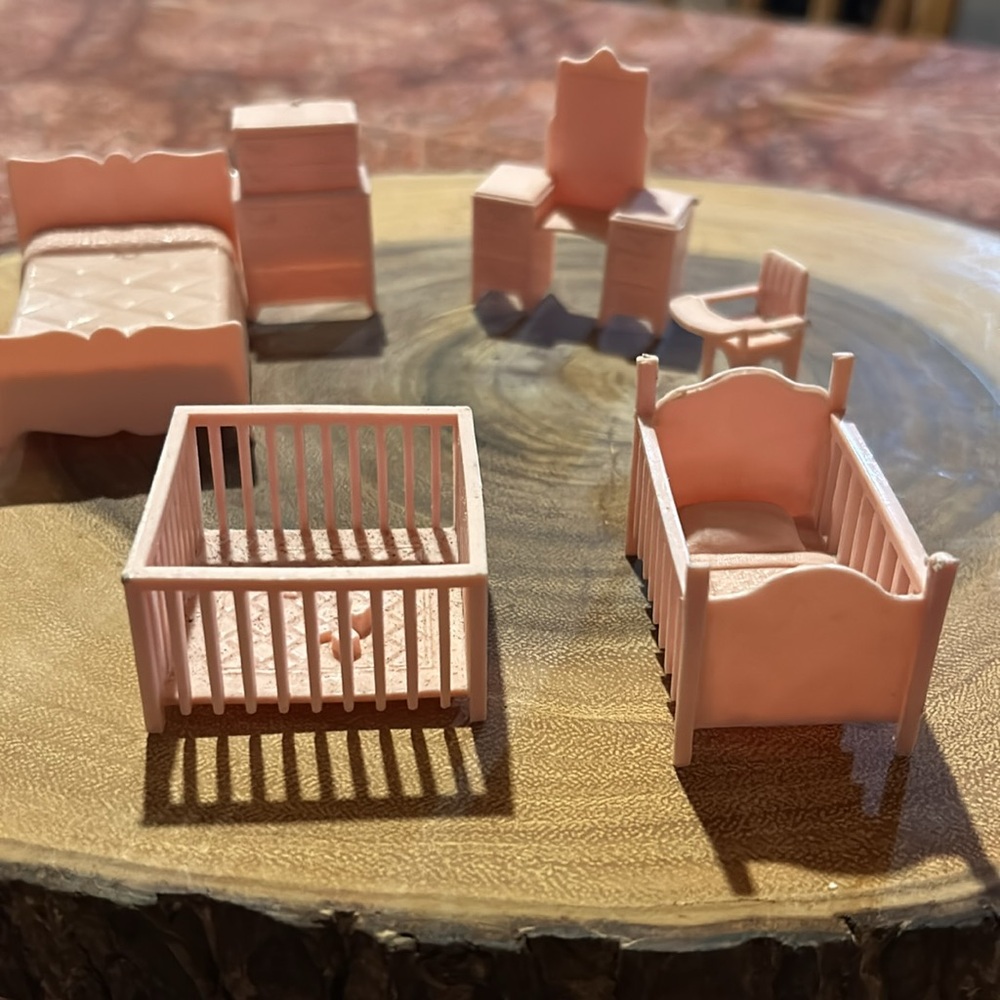 Vintage Marx Dollhouse Furniture